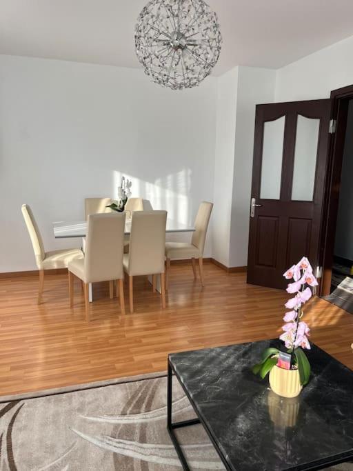 Appartement Des 3 Frontieres Сен-Луи Екстериор снимка